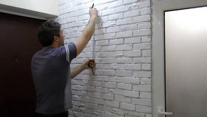 ? Как повесить картину