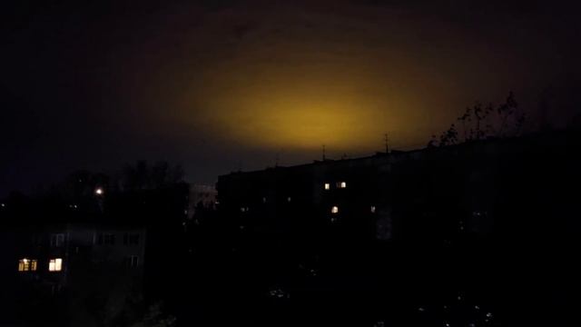 ЧТО ЗА СТРАННОЕ СВЕЧЕНИЕ В НОЧНОМ НЕБЕ НАД НОВОСИБИРСКОМ?ЗАГАДОЧНОЕ ЯВЛЕНИЕ В ПРИРОДЕ/4К 09.10.202 смотреть онлайн