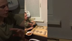 Как играть в нарды?!