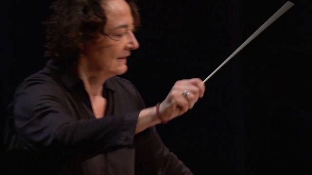 Tchaikovsky Symphony No 5 / Royal Stockholm Philharmonic Orchestra / Nathalie Stutzmann смотреть онлайн