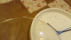 Как разобрать часы Стомма из Икеа