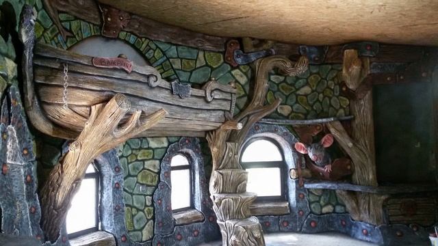 арочный проход на даче декоративная штукатурка со скульптурами мышей. эскизы смотреть онлайн