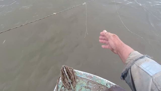 р. ОБЬ. Проверяем перемёты . смотреть онлайн