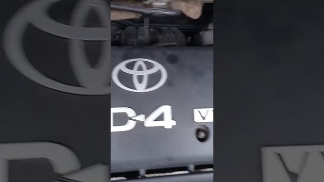 Не понятный стук двигателя на горячую. Toyota Avensis 2.0 смотреть онлайн