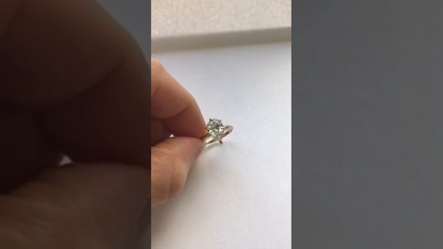 Pear shape solitaire diamond engagement ring 14k yellow gold смотреть онлайн