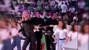 Daniela Castro - Abre Tus Alas (Plaza De Toros México 1999)