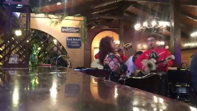 Mariachi Suroeste-Tu Solo Tu смотреть онлайн