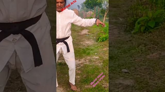 Bangladeshi Upokan Karate.