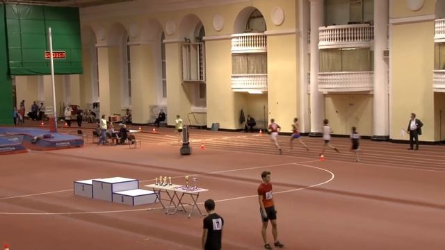 1500м. Юноши - 3 забег. Первенство СПБ 97-98 (10.01.2014) смотреть онлайн