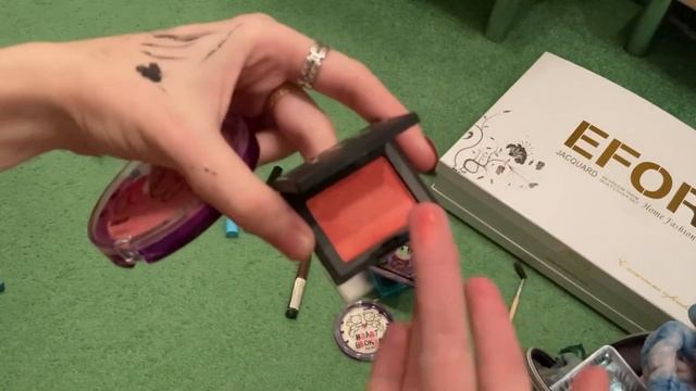 Расхламление/уборка косметичек✨? смотреть онлайн