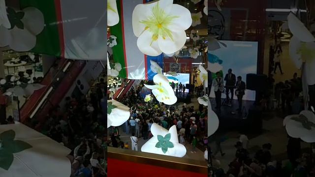 Праздник в Ташкенте. Торговый центр "Compass". смотреть онлайн