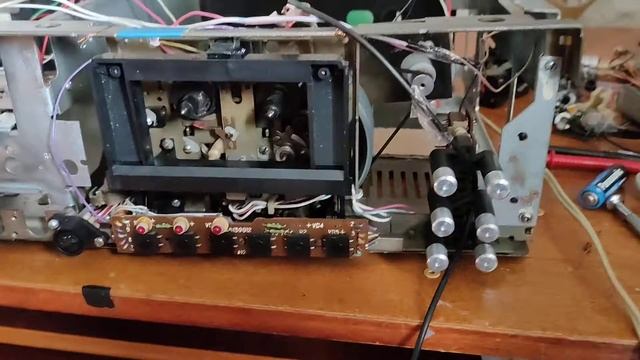 Магнітофон з хламу своїми руками. Маяк 224 . 2 часитна. смотреть онлайн