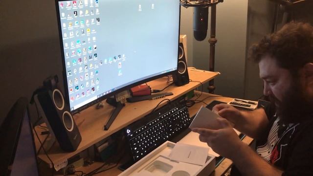 M1 MacBook Pro 8gb 2020 Base Model Unboxing смотреть онлайн