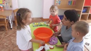 Сюжетно-ролевая игра "Дочки-матери", вторая младшая группа