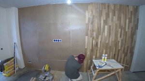 Паркет на стене