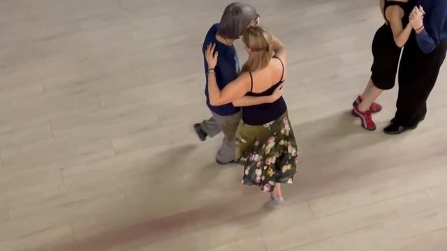 милонга на УТМ-6. Игорь и Инна. смотреть онлайн