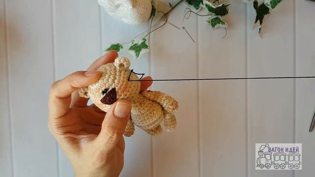 Вязаный мишка  амигуруми.  Сборка.  Ниточный шарнир. Предыдущие этапы - под видео