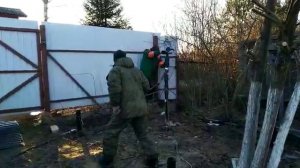 Самодельный электрический сваекрут  свая 89мм.х 2000мм.