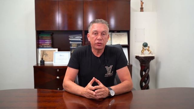 Поверить партнеру по фиктивному браку - обмануть себя. История с плохим концом смотреть онлайн