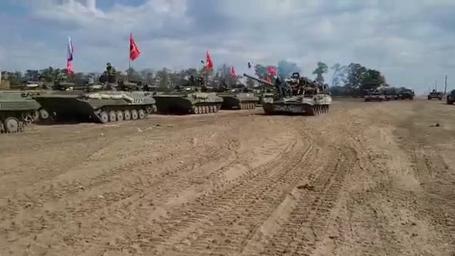 Российские казаки используют новейшие БМП-2М с боевым модулем «Бережок».mp4