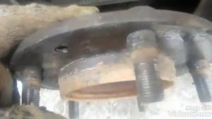 Доработка полуосей нива часть 1. Крышки полуосей с сальников.