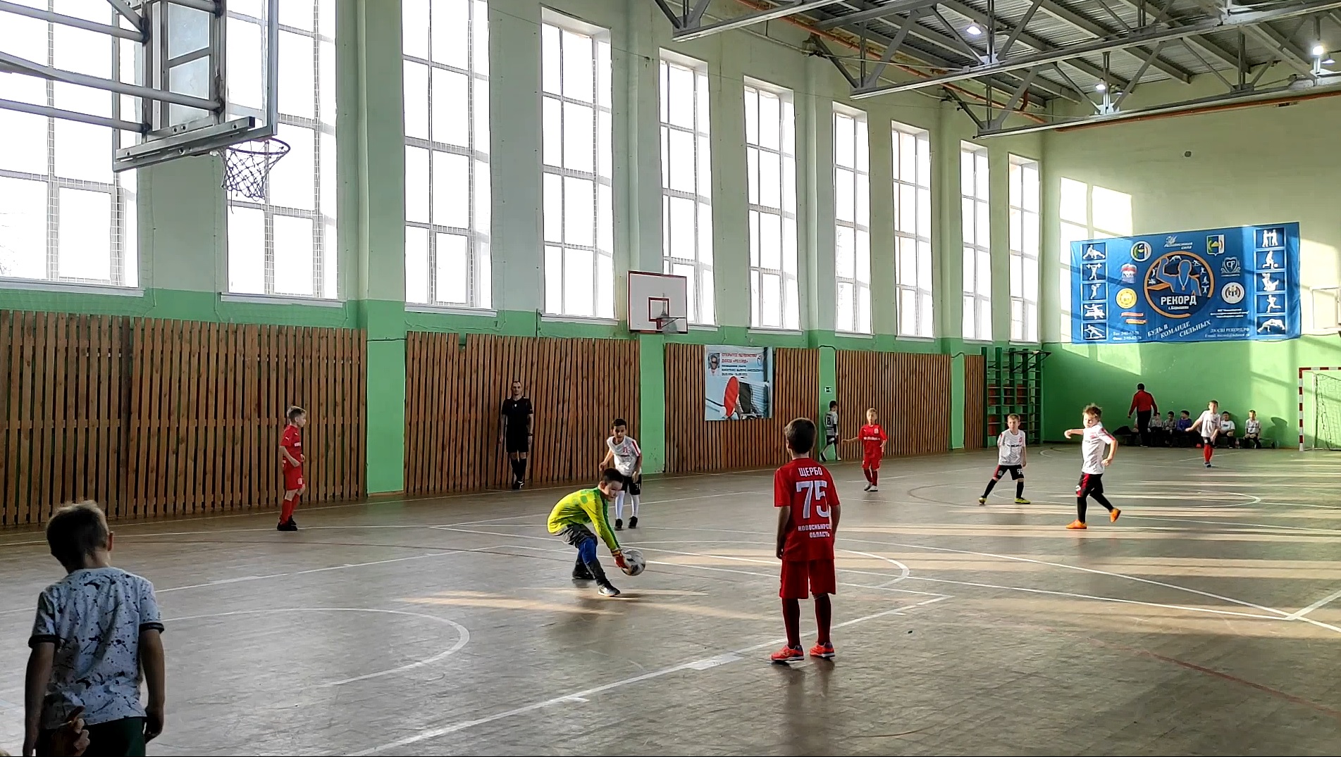 Вратари мини футбол суперлига. Супер лига мини футбола вратарь. Ухта синара 4 матч. Синара ухта. Паппинг-сибиряк 2023.