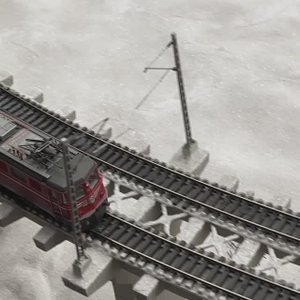 Поезд пылесос чистит рельсы на макете