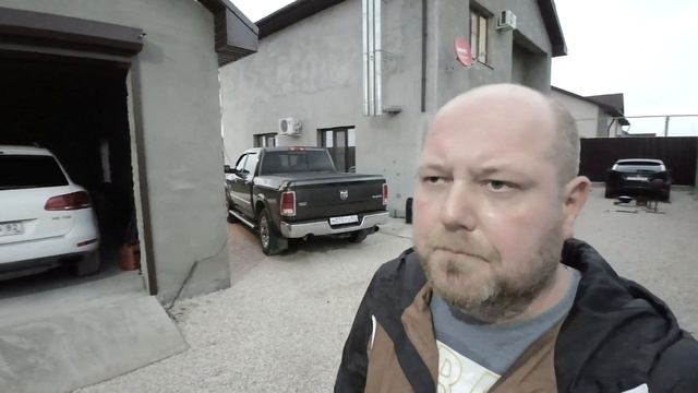 Есть ли минусы Volkswagen Touareg после года владения? Взять Немца с пробегом? Или новый Китай? смотреть онлайн