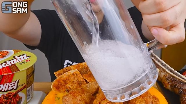 ASMR MUKBANG 직접 만든 양념 치킨먹방! 스테이크 짜파게티 레시피 & 먹방 FRIED CHICKEN AND BLACK BEAN NOODLES EATING SOUND! смотреть онлайн