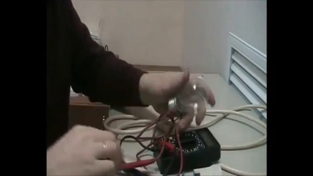 Как проверить лампочку  мультиметром  Как проверить лампочку индикаторной отверткой