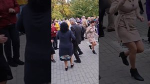 14.10.23г..."Е-30"...звучит на танцполе в Гомельском парке.... ?... ????