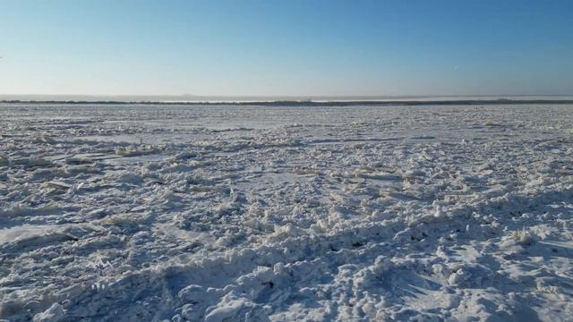 Хабаровск. Ледостав на Амуре. Каток. Декабрь 2022 смотреть онлайн