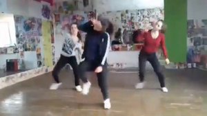 танец под песню believer Imagine dragons,танець на день Святого Валентина