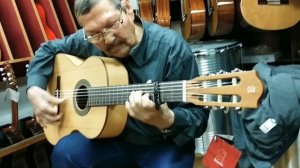 Alhambra 2F Flamenco guitar Probando Juan el Kalele