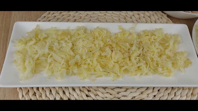 Салат "ЛЕБЕДИНЫЙ ПУХ". Салат на праздничный стол. Салат с пекинской капустой. Рецепт салата. Еда смотреть онлайн