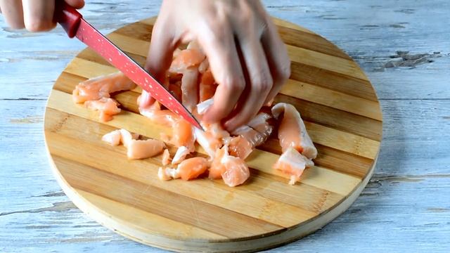 Салат с брюшками семги – Новый Рецепт! Сытное, Вкусное и Праздничное блюдо! Бюджетный Салат!