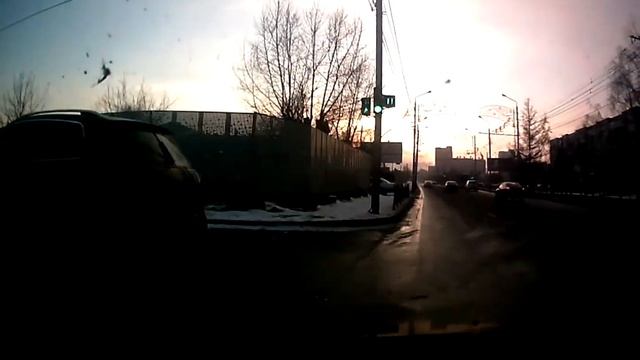 Поворот налево со среднего ряда смотреть онлайн