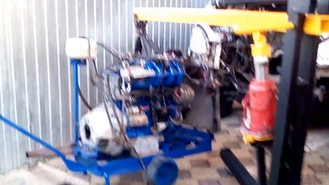 самодельный кран для двигателя-"гусак" смотреть онлайн