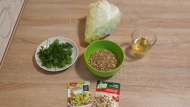 #Салат из #капусты с #семечками #Salat aus #Spitzkohl mit #Sonnenblumenkernen Pецерт в подарок