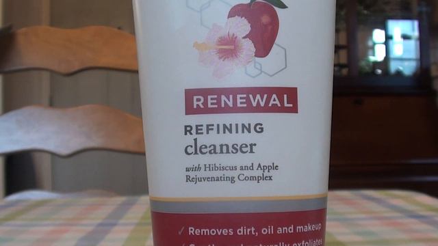 Burt's Bees Renewal Refining Cleanser, Face Wash Hibiscus & apple rejuvenating complex REVIEW смотреть онлайн