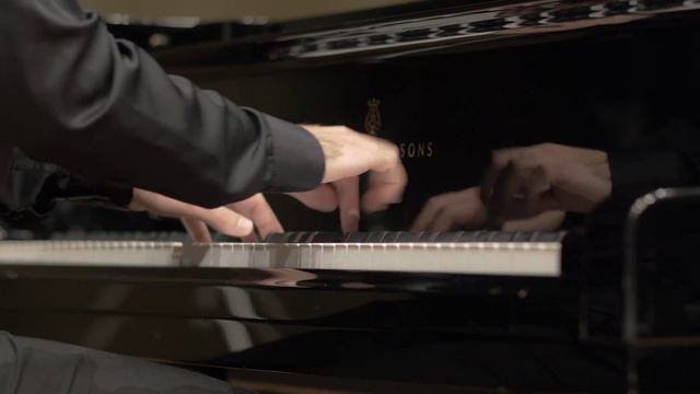 Daniel Strahilevitz. Moussorgsky- Pictures at an Exhibition смотреть онлайн