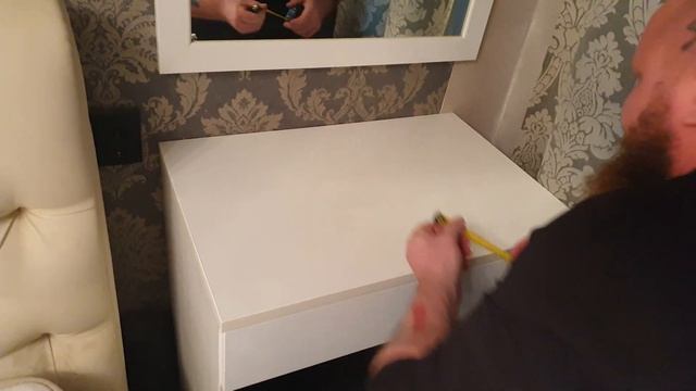 Туалетный столик с зеркалом смотреть онлайн