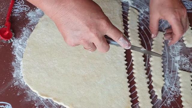 ПЕЧЕНЬЕ слоённые "ЯЗЫЧКИ"| Всего 3 ингредиента. смотреть онлайн