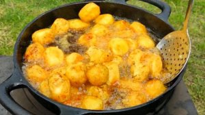 Мини ШАШЛЫКИ  с жаренным картофелем | готовим в казане на даче.