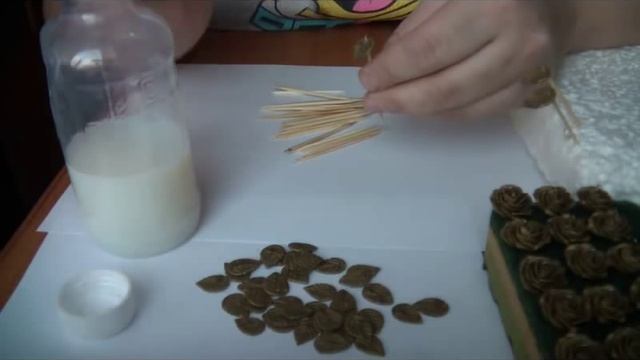 Браслет "Золотые розы" из полимерной глины смотреть онлайн