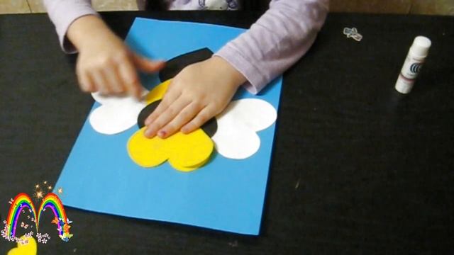 Пчелка Жу-жу-жу / Аппликация из сердечек смотреть онлайн