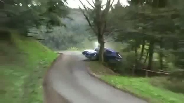 Авария на ралли