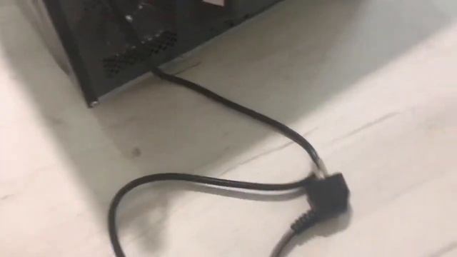 Распаковка - Микроволновая печь Panasonic NN-ST25HBZPE смотреть онлайн