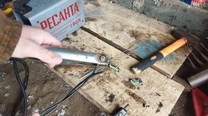 Пайка с помощью сварочного аппарата и батарейки #лайфхак #пайка #сварка