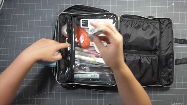 How I pack to craft on the go - plus - Love From Lizi November 2018 Card Kit peek смотреть онлайн